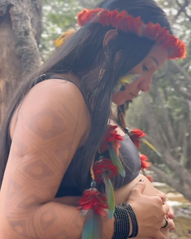 Primeiro quadro do vídeo de Samela Sateré Mawé no Instagram.