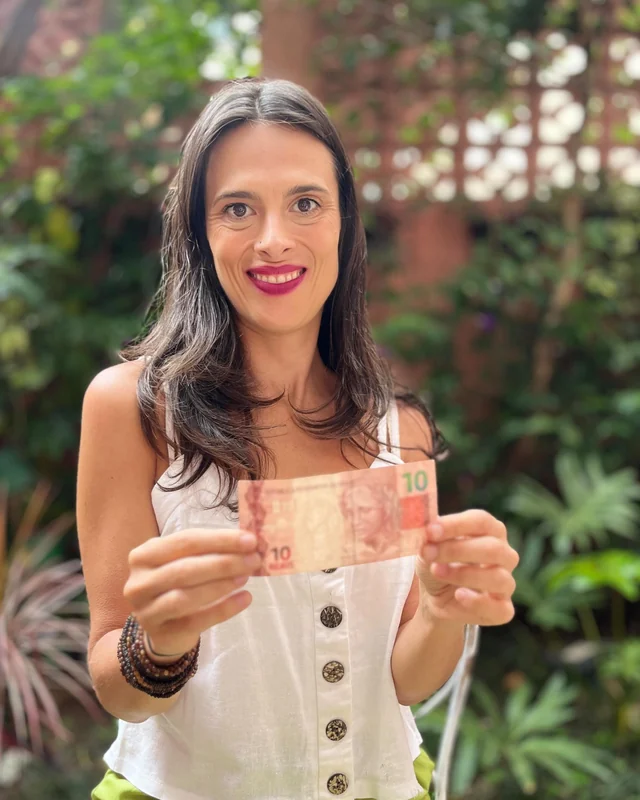 Primeiro quadro do vídeo de Verdes Marias no Instagram.